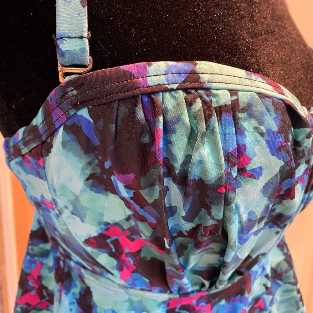 Sunsets tiered bandeau tankini